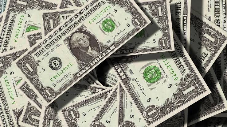 Ibovespa Alcança Nova Máxima em 2025, Aproximando-se dos 129 Mil Pontos - Impacto nos Traders e Investidores